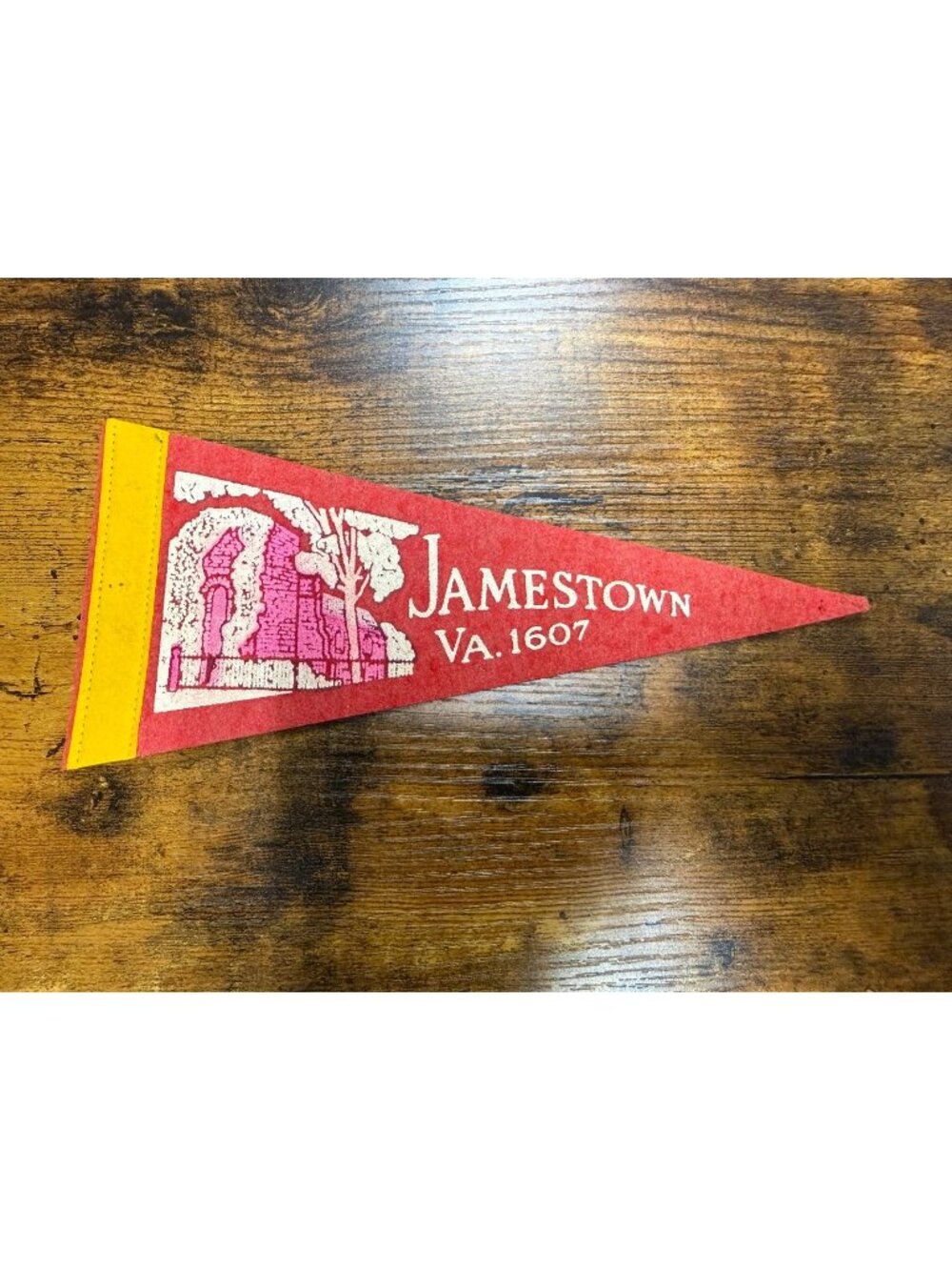 Vintage Jamestown, VA 1607 mini pennant